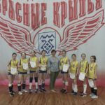 Наши девочки 2009-2010 г.р. с 14-16 мая 2021 года участвовали в Открытом Первенстве СШОР-2 «Красные крылья» по волейболу «Юность Тольятти».